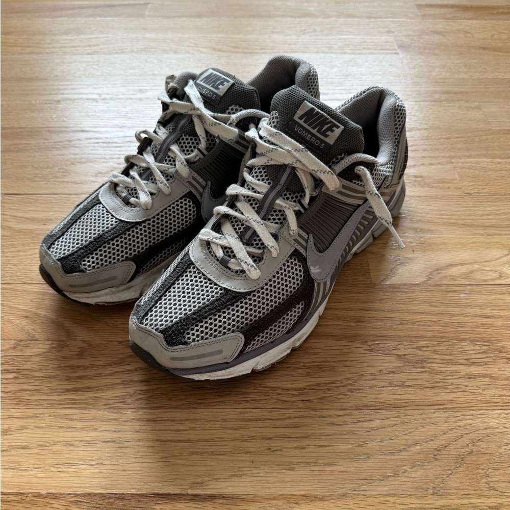 Nike Zoom Vomero 5
